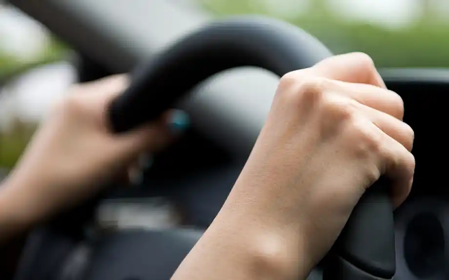 8 Things That Will Happen In Your Driving Lessons img